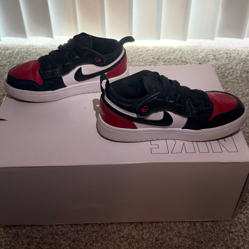 Kids Air Jordan 1 Chicago EasyOn - Picture 4 of 9